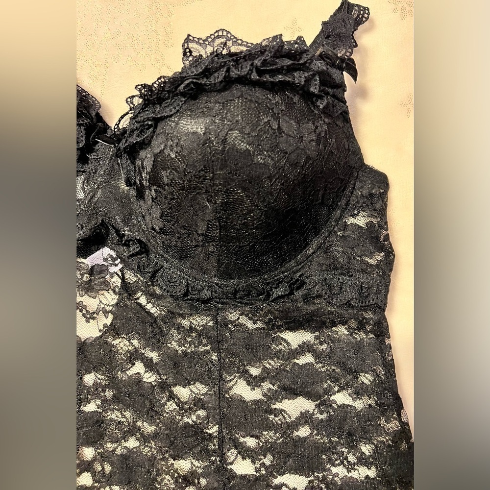 EUC Unbranded Elegant Black Lace Chemise Women’s 18/20 - Picture 4 of 10